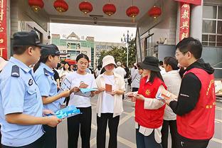 C罗迎俱乐部赛事1000战里程碑，葡萄牙联赛联盟发海报祝贺